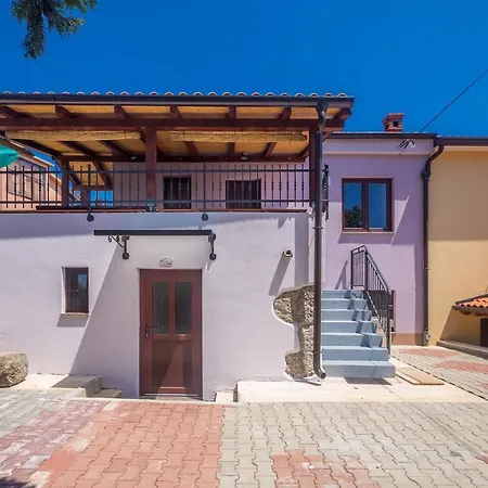 Ferienhaus Risika Vacation House